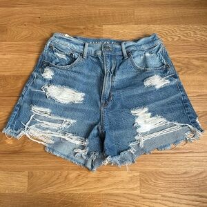 American Eagle 90s Boyfriend Highest Rise Denim Jean Shorts Distressed Blue Wash